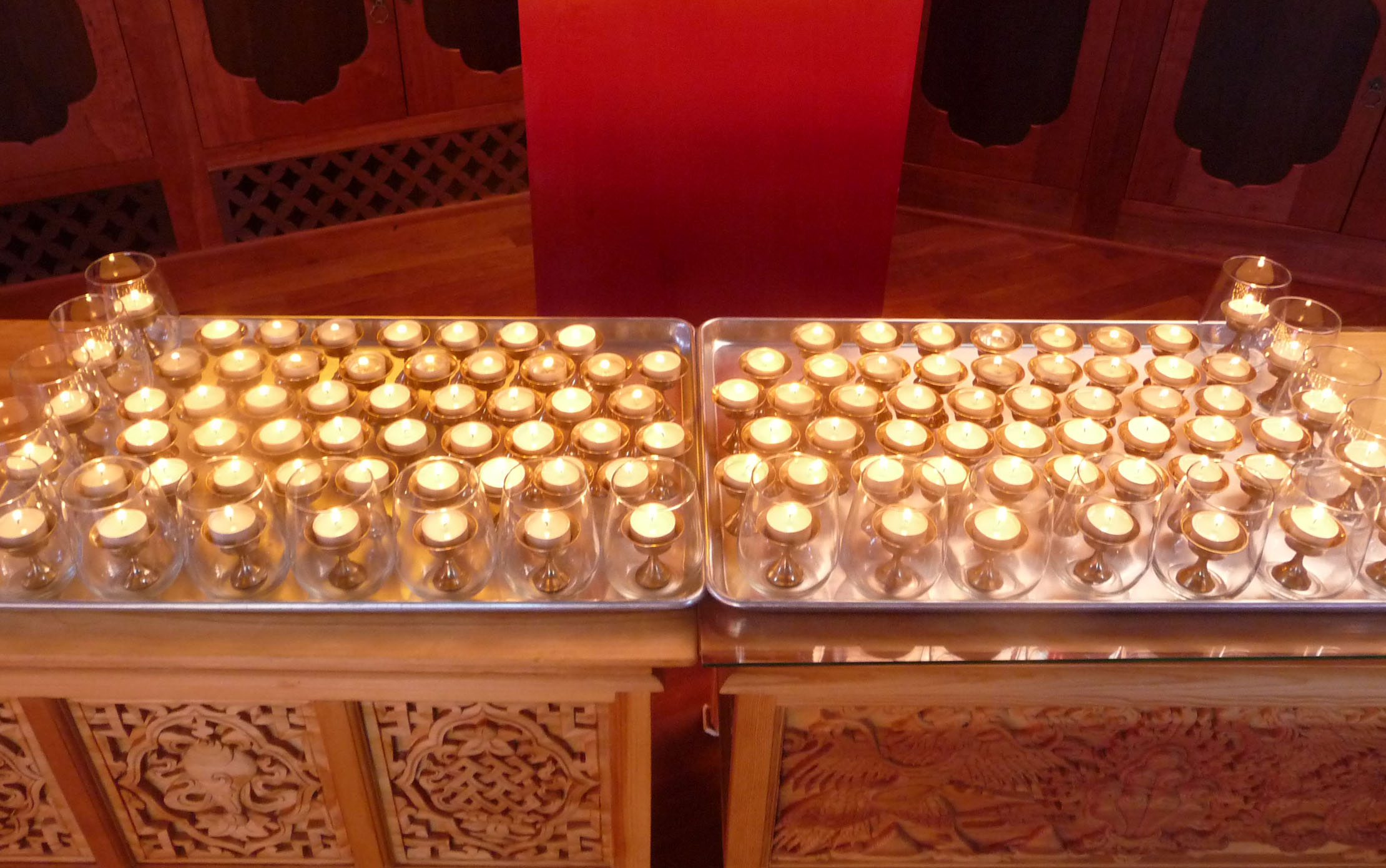 waysToGive_10c_butterLamps